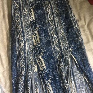 🌼 SALE AE blue printed maxi skirt with slits 🌼